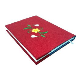 Calendar cu coperta brodata