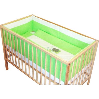 Lenjerie patut bebe brodat cu 7 piese verde