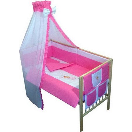 Lenjerie patut bebe brodat cu 7 piese roz cu baldachin din voal