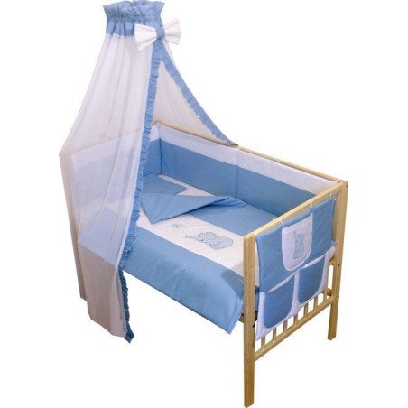 Lenjerie patut bebe brodat cu 7 piese albastru cu baldachin din voal